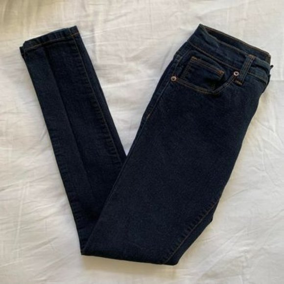 Forever 21 Low-Rise Dark Wash Skinny Jeans - Picture 1 of 3